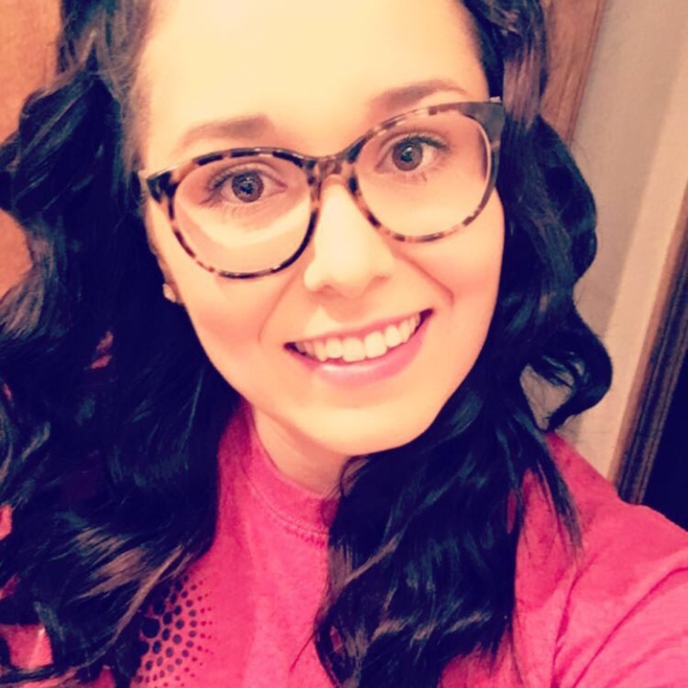 Meet your Posher, Alicia